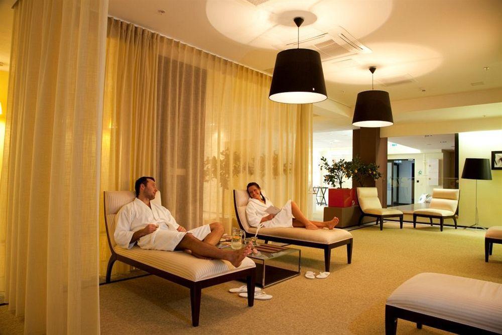 Meresuu Spa & Hotel 나르바죠수 외부 사진
